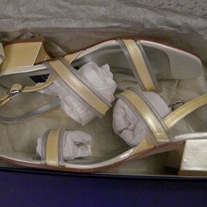 Vintage Stuart Weitzman high-impact low block heel